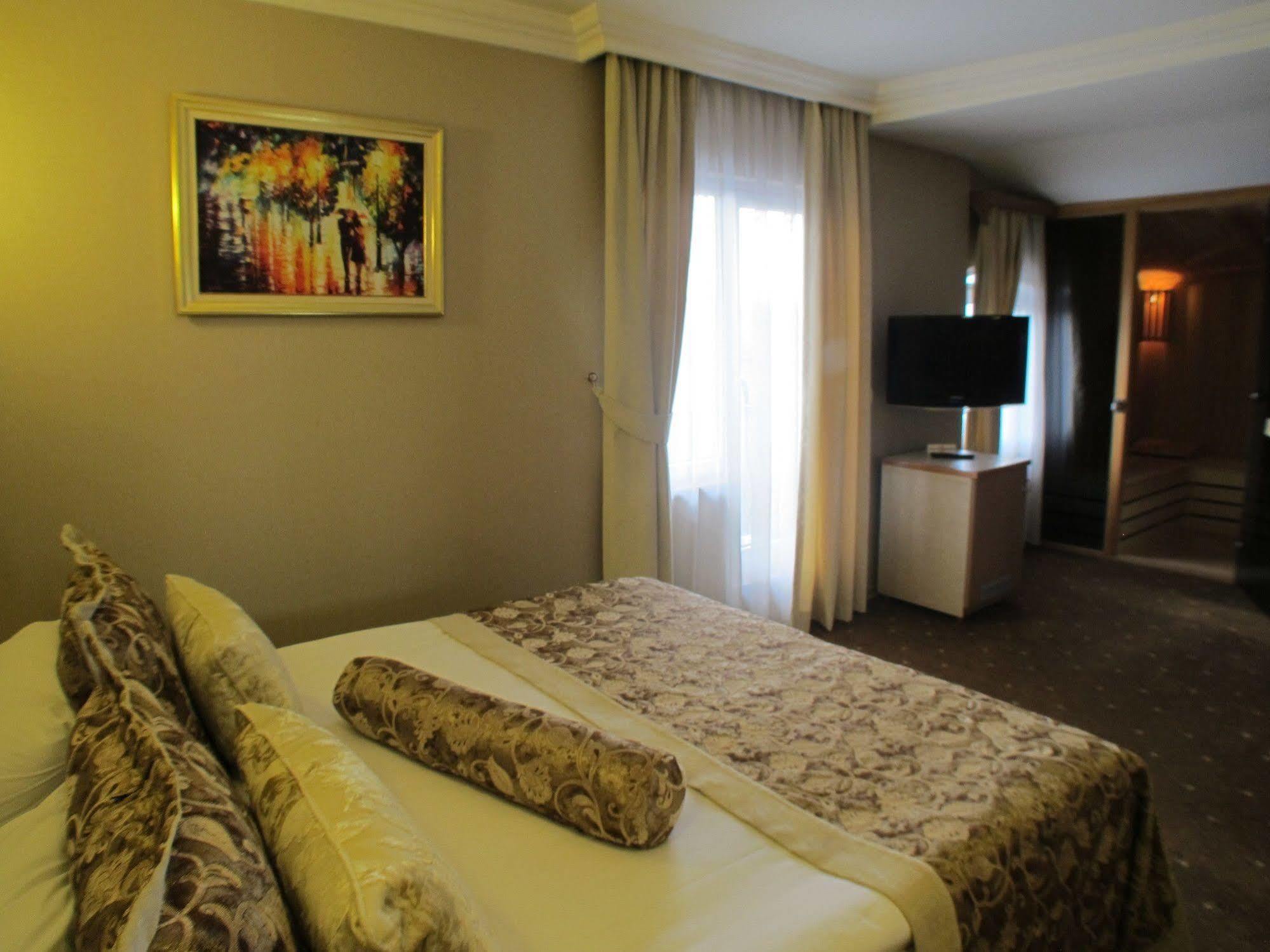 Ankara Royal Hotel Esterno foto